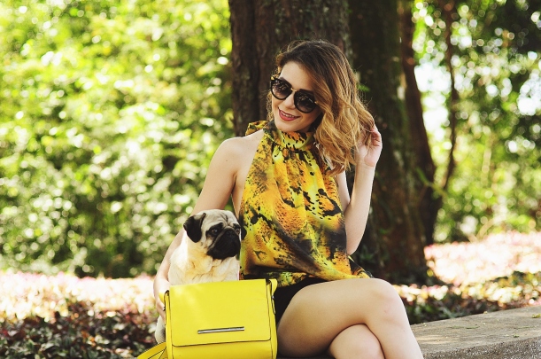 Camila Nardi - Fotos com Cachorros (27)